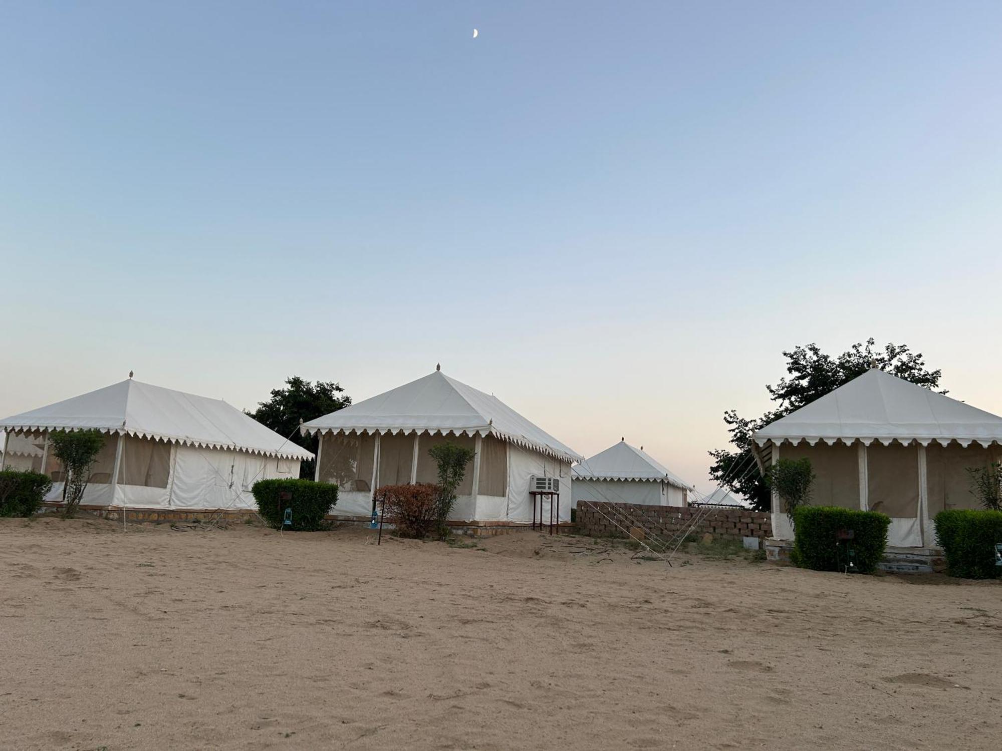 Sunny Desert Camp Kuri Exterior photo